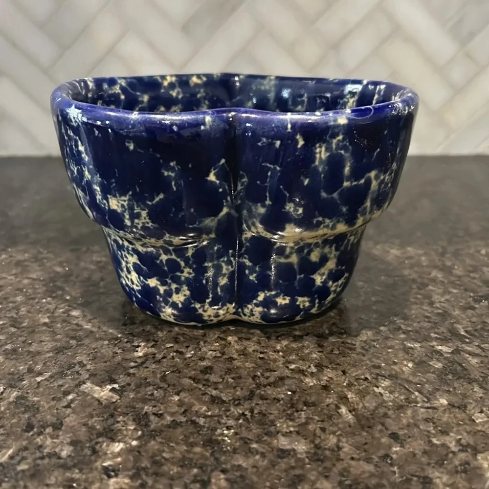 Bennington Heart Baker bowl Blue heart  stoneware dishwasher microwave oven safe